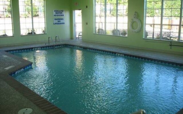 First Inn Suites