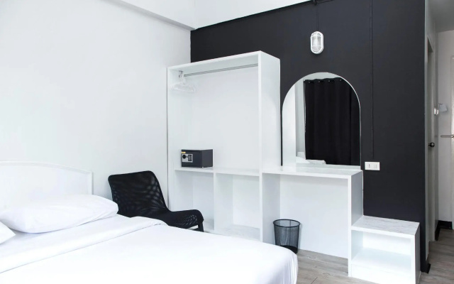Crystal Hotel Huahin