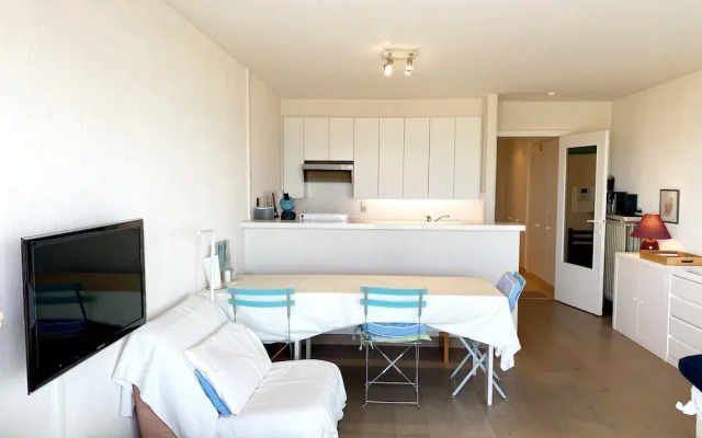 Apartment in Nieuwpoort With Garden