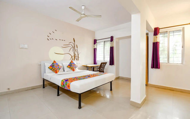 FabHotel Destiny Living