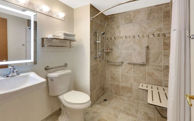 Super 8 by Wyndham Cody