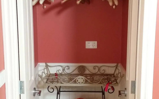 Bella Rouge Cottage