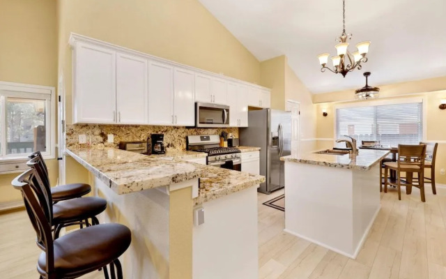 Ultra Modern Retreat by Big Bear Vacations