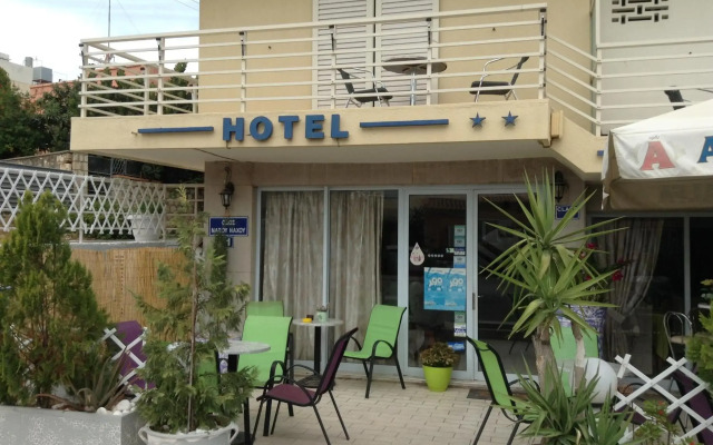 Pasiphae Hotel