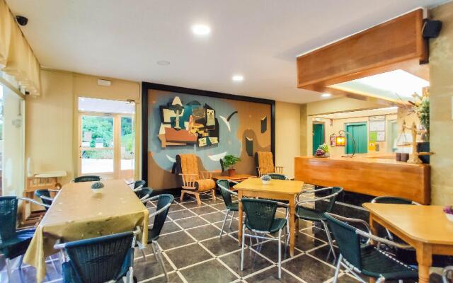 Picasso Apartments