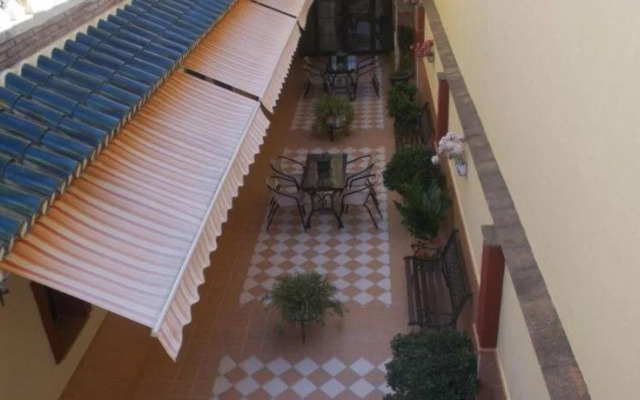 Hostal Monteolivos