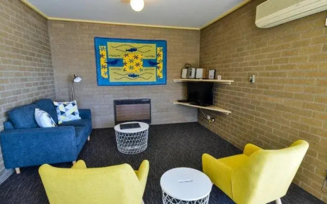 Emmanuel Holiday Apartments