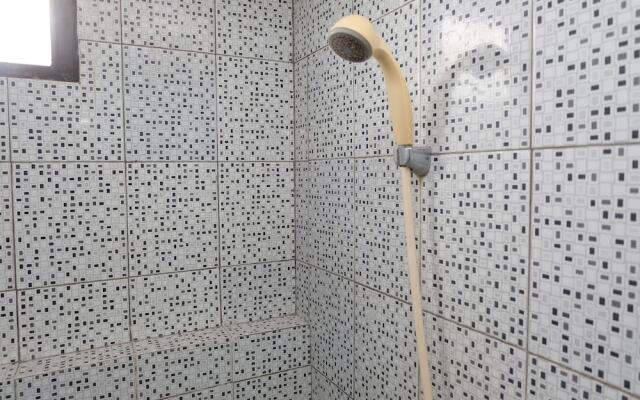 Nice And Strategic Studio Kebagusan City Apartment