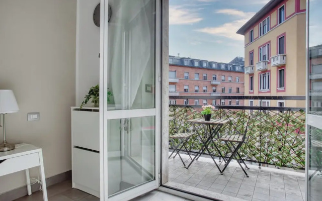 Bright 3BR flat near Park