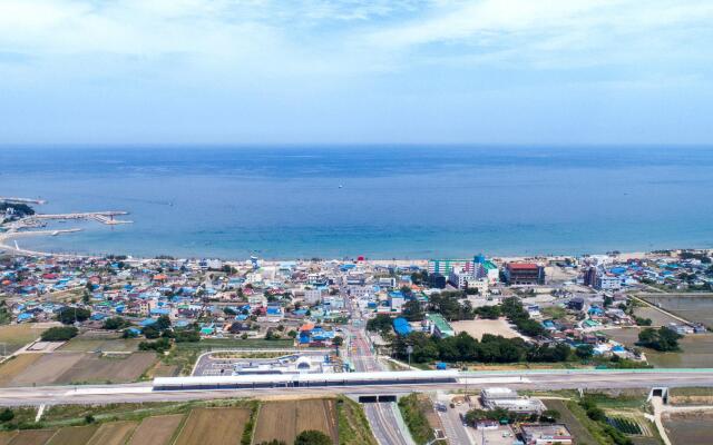 Pohang Mujigae Pension