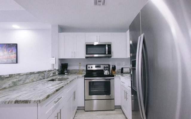 Vistalmar King Deluxe - One Bedroom Apartment