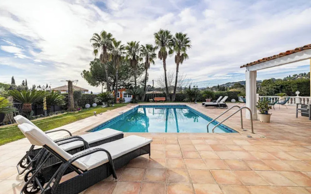 Luxurious Private 6-bed Villa With Pool Mougins