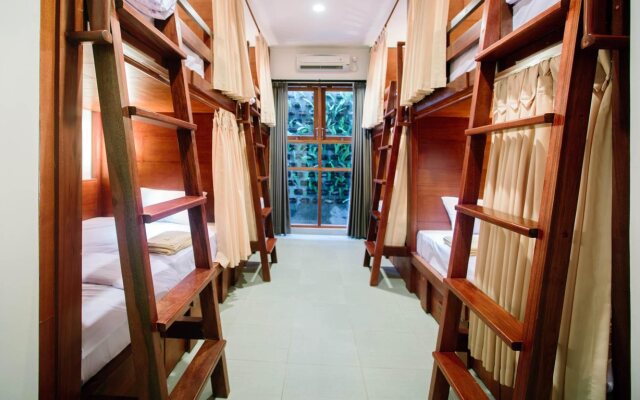Pudak Sari Unizou Hostel