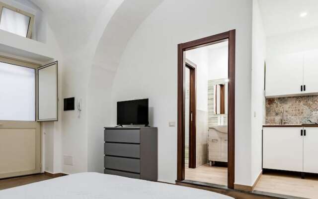 Trinit 57 Studio Apartment by Wonderful Italy