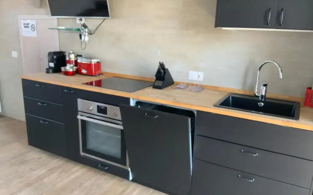 Luxury Studio Unique View Near Main Station