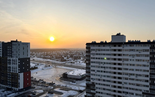 Moon72 (Мун72) на улице Вадима Бованенко