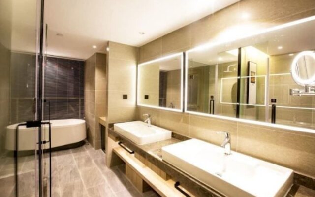 Atour Hotel Changxing Huzhou