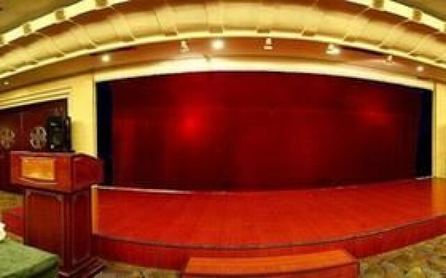 Changchun Overseas Chinese Hotel