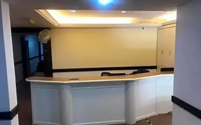 OYO 90306 G City Hotel