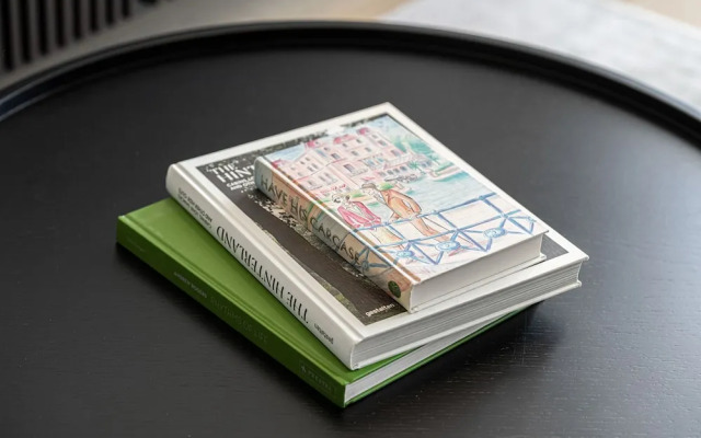 Sensational Two-bedroom Apartment by the River