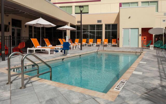 Aloft Orlando Lake Buena Vista
