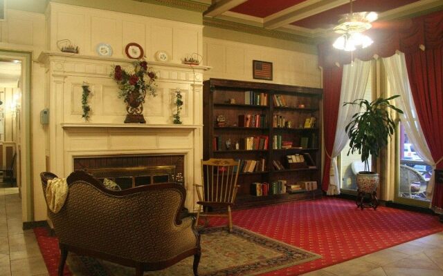 The Yankee Pedlar Inn