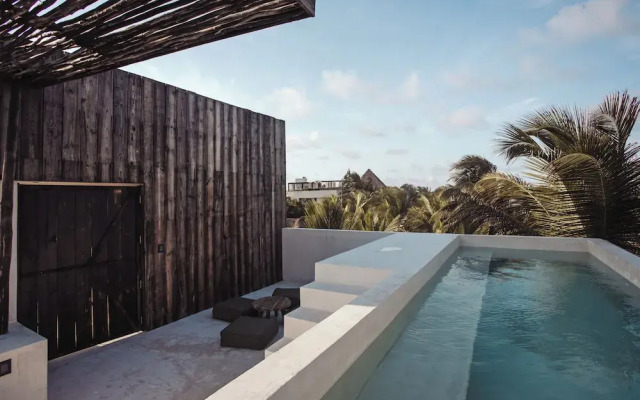 UMi Tulum