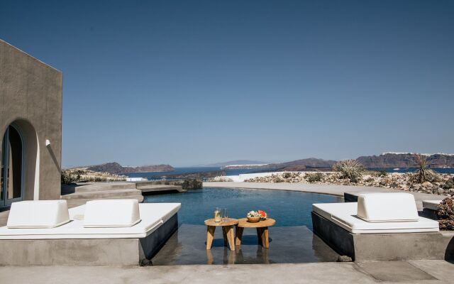 Αkrorama Villa and Suites Santorini