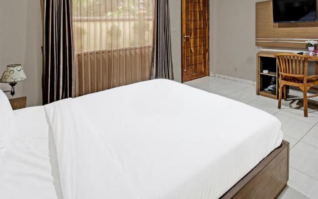 Capital O 91696 Kimara Homestay And Resto