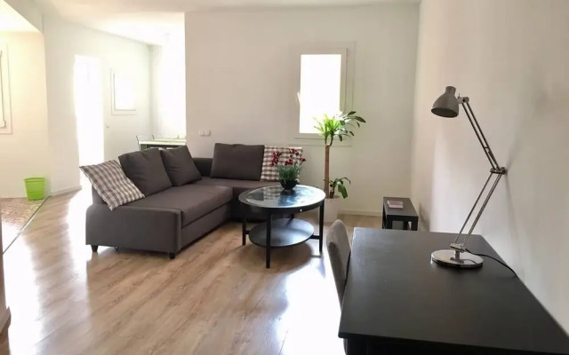 Akira Flats Marina I Apartment