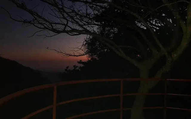 Moras Place B&B - Hostel