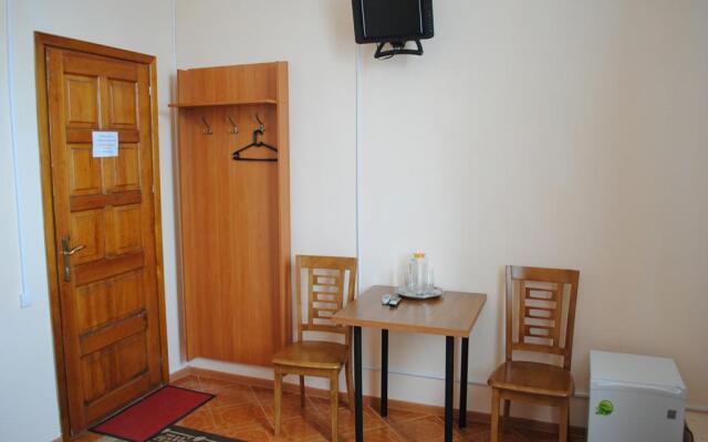 Отель Наран