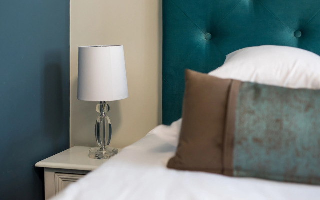 Hotel i Restauracja na Skarpie