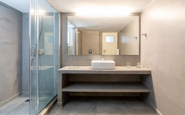 Travellers Hut apartment in Neos Kosmos