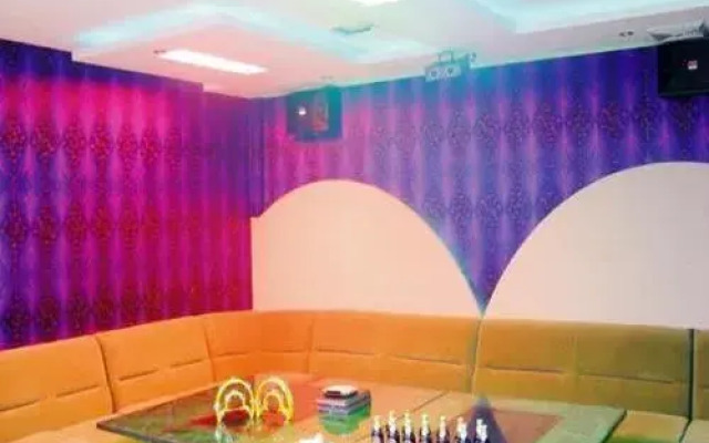 Zhuhui Business Hotel - Qingdao