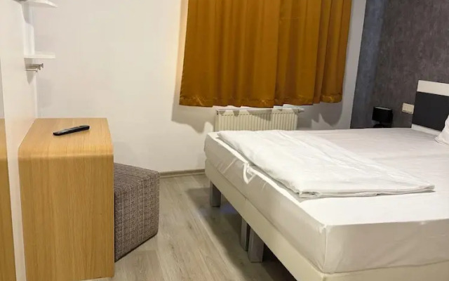 Eurocity Hotel