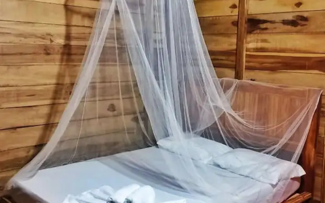 The Mompe Hostal Beach