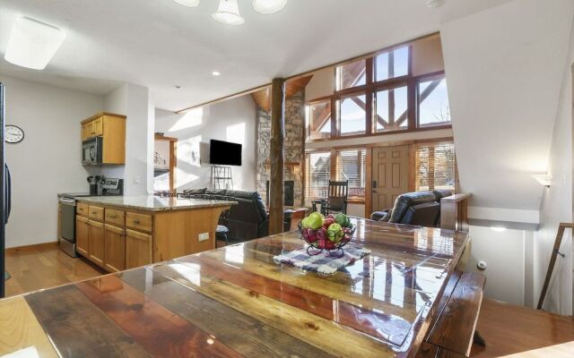 Kemper's Cabin by Silver Dollar City - Ideally Located