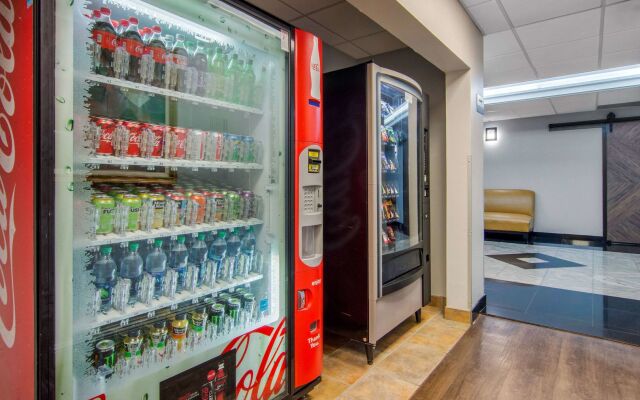 Spark by Hilton Duluth