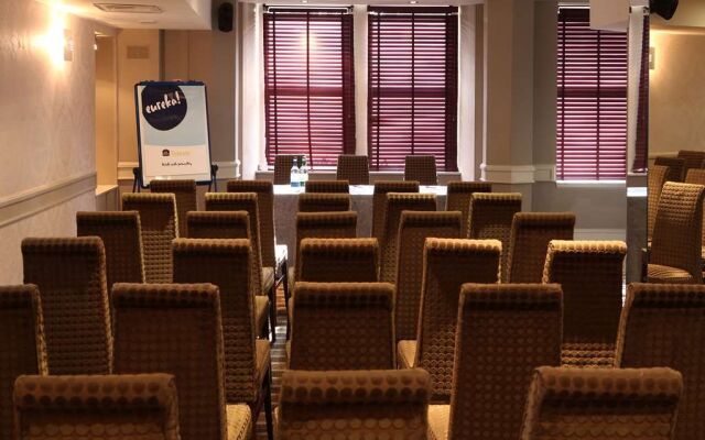 Bruntsfield Hotel