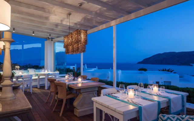 Archipelagos Hotel