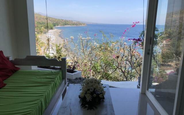 Waenis Sunset View Bungalow and Restaurant