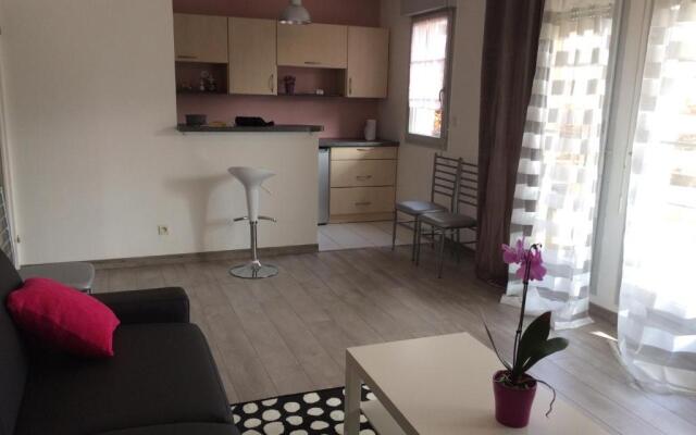 Studio neuf proche Disneyland Paris