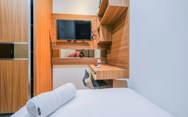 Strategic Location 2Br Gallery West Apartment