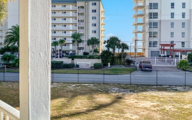 Grand Caribbean West 205