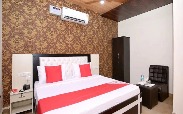 The Sitara Hotel By OYO Rooms