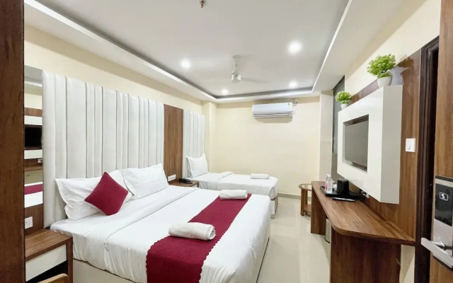 Hotel SRK - near Temple