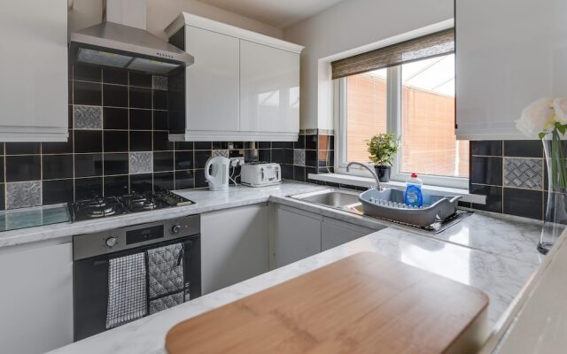 Remarkable 3-bed House in Middleton Manchester