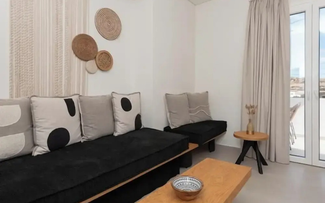 Aristotle Suites