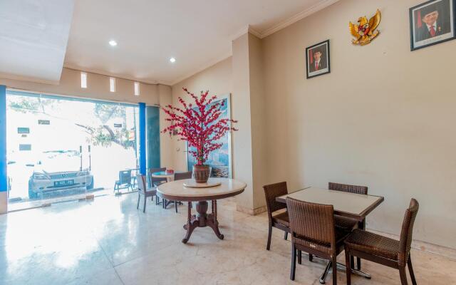 Oyo 1229 Dc Hotel Pramuka
